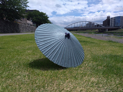 和日傘　二重張り紺地内花唐草